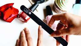 Sus esmaltes no contienen ingredientes dañinos, ofreciendo la máxima protección y cuidado de la uña natural