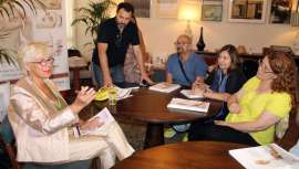 La dermatóloga y fundadora de Christina Cosmetics dio a conocer los cambios realizados en este tratamiento para pieles grasas y acneicas, durante una reunión informal con la prensa especializada del país el pasado 29 de mayo