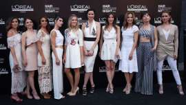 El cine Callao City Lights de Madrid se convirtió anoche en la mayor peluquería de España con la participación simultánea de 500 salones nacionales y 10.000 de todo el mundo