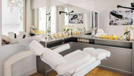 Tratamientos revitalizantes, equilibrantes, reparadores, relajantes, para cabellos coloreados... Protocolos cien por cien naturales capaces de transformar el pelo, y sanar y equilibrar el cuero cabelludo