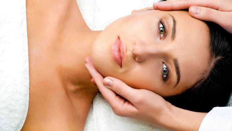 Um lifting manual para ter uma pele renovada