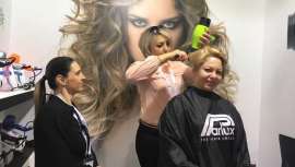 La calidad técnica de este secador de pelo made in Italy, triunfa en la Exposición Mundial de Belleza de Oriente Medio, siendo escogido el modelo preferido de los profesionales y también de los consumidores