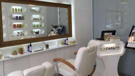 Sundara es una cadena de centros de belleza y venta de alta cosmética Biológica 100% certificada. Además, tiene un impacto social centrado en la mejora del medio ambiente y en la integración de mujeres con riesgo de exclusión