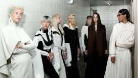 El internacional equipo de profesionales de X-presion dio rienda suelta a su creatividad y reveló las nuevas tendencias del cabello con la ayuda de las herramientas profesionales ghd