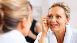 Aquilo que comemos atua diretamente na pele, fazendo-a mais vulnerável e com mais risco de envelhecimento