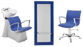 Cuatro sillones con brazos cromados, cuatro tocadores y dos lavacabezas a un precio muy interesante