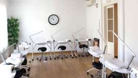 La Escuela colabora en la responsabilidad del proceso de aprendizaje de cada alumno, y ofrece un modelo de enseñanza muy innovador