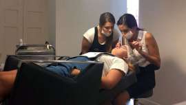 La firma estrenó el mes de septiembre con un programa de 30 cursos destinados a profesionales del sector de las extensiones de pestañas. Todavía es posible apuntarse a esta oferta formativa