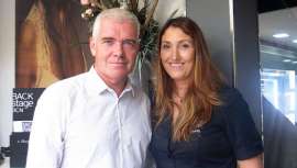 Backstage BCN es considerado uno de los centros de belleza más innovadores y en tendencia de este país. Su secreto es combinar, en un solo espacio, creatividad y mejores tratamientos de peluquería con un espacio único de estética y belleza