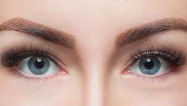 Asistimos al boom de los tratamientos de cejas y pestañas. Pero además, profesional de la estética, la moda apunta a cejas y pestañas superpobladas. Hazte con el producto que lo consigue para ti y tus clientas
