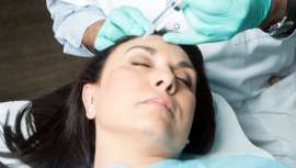 Pionero en la introducción de las infiltraciones en nuestro país, el Dr. Simón Dray presenta su nuevo protocolo, mínimamente invasivo, para rejuvenecer el rostro en su totalidad y de un modo completamente natural