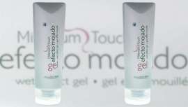 El efecto mojado está asegurado con el gel Millenium Touch, un toque de suavidad y brillo para el cabello de alto poder humectante y acondicionador