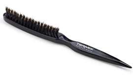 A marca apresenta esta nova escova, elaborada com cerdas de javali, específico para todo o tipo de apanhados