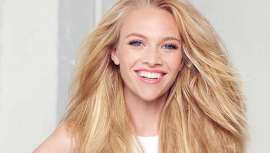 La investigación no cesa en Living Proof y ahora nos presenta la nueva molécula incorporada a sus formulaciones que asegura un volumen duradero gracias a lo ligero de la misma. Para cabellos a la última, donde esta temporada se impone el volumen