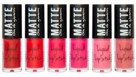 Fórmula mejorada para unos labios con color y tratamiento que permanecen y duran, siempre a la moda y que se convierten en el centro de todas las miradas