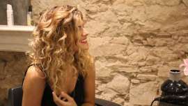 Revival de los 90, el rizo se convierte en rey. Salón Toro de Barcelona y Termix analizan y desvelan los secretos mejor guardados de esta tendencia que sienta las bases de la moda más actual en lo que a cabello se refiere