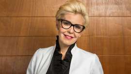 Dra. Shelum Esthetic Center abre las puertas de su primer centro en nuestro país. Clínica revolucionaria en cuanto al modo de concebir la atención y tratamiento de cada paciente, entrevistamos a una de sus fundadoras, la Dra. María Silva Ramírez