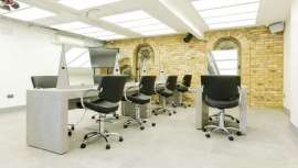 Con 334,45 m2 de capacidad, esta academia es el lugar elegido para formar y aprender todo tipo de habilidades del equipo artístico y formativo Rush