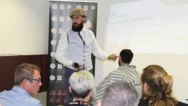 Alberto Hernández, director y fundador de los dos salones de la firma, situados en los barrios de Atocha y Malasaña de Madrid, ha impartido una clase magistral en la sala 14.5 del pabellón 14 de Ifema