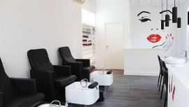 Bajo el lema una belleza diferente, abre sus puertas en Madrid, concretamente en Boadilla del Monte, María Monroe, centro especializado en manicuras y pedicuras. Diseño y exclusividad y una atención y tratamientos exquisitos le diferencian