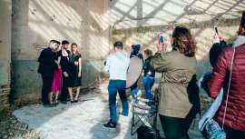 Ambos estilistas, pertenecientes al equipo artístico de la Fundación Internacional Guillaume, eligieron la Laguna salada de Mediana, en el municipio zaragozano, para realizar la sesión fotográfica de su nueva propuesta 