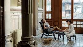 Con Factory Salons darás forma al salón de belleza que siempre habías soñado. Todo en decoración, mobiliario y asesoramiento personalizado, para que por fin disfrutes del espacio que habías querido tener para ti y tu cliente