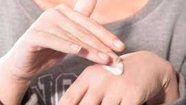 Los expertos de Green Frog recomiendan cinco trucos para paliar los síntomas de la psoriasis, una afección que sufren cerca de un millón de personas en España