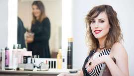 La icónica firma calienta motores y se prepara para crear los looks de los principales premios cinematográficos en el backstage de los más importantes festivales de nuestro país a comienzos de 2018