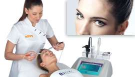 Chega aos centros de beleza o tratamento definitivo contra bolsas e olheiras. Protocolo em cabine de RÖS’S que combina diatermia capacitiva, resistiva e eletrolifting para um resultado perfeito e minimamente invasivo que rejuvenesce o olhar