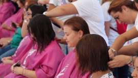 Desde la entidad se anima a conseguir el mayor número de estilistas cortando el pelo durante 20 minutos en el marco de la próxima edición de la feria valenciana 