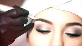 Cada vez más importantes como parte fundamental de la belleza, cejas y pestañas cobran especial protagonismo y la industria cosmética, nunca mejor dicho, vuelve su mirada hacia ellas