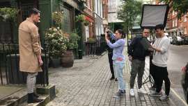 Seventeen Collection es modernidad pop y barbera que se inspira en el bullicioso y multicultural Londres de los años 70. Paco López, recoge en ella sus raíces y todas las claves actuales del resurgir de barberos y barberías 