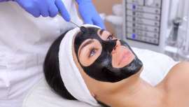 Recorre el mundo a través de los post de algunas celebrities, caso de Gwyneth Paltrow, quien lo bebe. El carbón activado ha entrado con fuerza en las formulaciones cosméticas y détox, aunque su uso médico es conocido desde hace tiempo