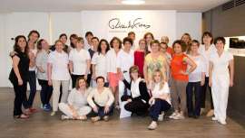 Este curso de especialización va dirigido a esteticistas de grado medio, superior o con más de 20 años de experiencia en el sector