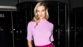 La modelo deja atrás el rubio polar y apuesta por un nuevo rubio cálido de reflejos vainilla que aporta calidez a sus facciones. Natalie Iglesias, colorista de Maison Eduardo Sánchez, da las claves para lucir este color que ya es tendencia