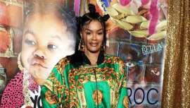 La reconocida bailarina y cantante Teyena Taylor, todo un fenómeno en RRSS, abre el salón de manicura Junie Bee Nail en Nueva York, una colaboración en exclusiva con OPI de la que se confiesa rendida admiradora