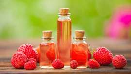 Destaca por contener vitaminas A y C, hecho que aporta gran luminosidad a la piel. Mientras que los ácidos grasos omega 3 y 6 confieren acciones antioxidantes e hidratantes a la piel