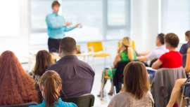 Con más de 25 años de experiencia en el sector capilar, este centro pone a sus especialistas a la disposición de todos aquellos profesionales que se matriculen en los cursos previstos dentro de su plan de Formación anual 