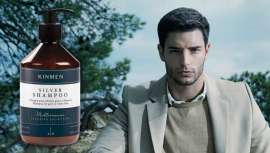 Kin Cosmetics presenta este champú y tratamiento, dos en uno, que lava el pelo y evita tonos amarillentos no deseados