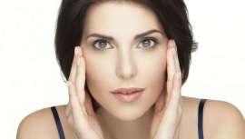 La doctora Ana Téllez presenta sus novedosas y efectivas técnicas para conseguir un aspecto radiante, una imagen impecable y rejuvenecida en eventos profesionales o fiestas, tan propicias en los meses que se avecinan