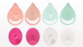 Estas almofadilhas de limpeza facial permitem chegar facilmente aos contornos da cara. Limpam-se de forma simples com sabão suave e água tépida