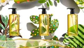 A marca celebra a mestria no mundo dos óleos, óleos mágicos, em cores radiantes para sublimar a beleza do cabelo