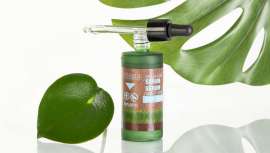 Ha sido formulado con miel de abejas melíferas procedente de apicultura ecológica. Este sérum no contiene sulfatos ni parabenos