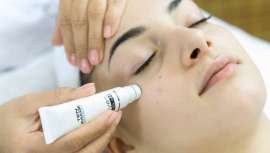 En Ten Image buscan que las novias luzcan radiantes en uno de los días más importantes de su vida. Por eso han ideado un tratamiento facial que contribuye a mejorar la apariencia del rostro para que la novia se sienta completamente resplandeciente