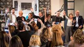 Tr10, biocosmética, ha celebrado con gran éxito el II Foro de Cosmética para peluquerías. En un marco igual de motivador, la finca el Montecillo en Navarra, este fórum ha reunido a un nutrido grupo de profesionales expertos en coach y motivación