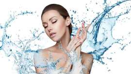 Bendito elemento, el agua, que salvará a tus clientas de los estragos del caluroso verano