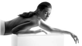 Ofrece soluciones específicas para centros que quieran complementar sus tratamientos clásicos con Alliance. Son protocolos exclusivos de tratamiento para cuerpo y rostro pensados para estancias cortas