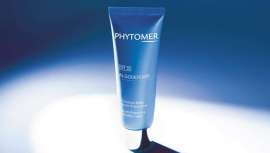 Phytomer proporciona este tratamiento con una acción completa contra la contaminación, los radicales libres y los rayos ultravioleta