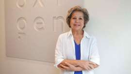 Celebra sus 25 años de profesión con la satisfacción que producen las cosas bien hechas. Estrella Pujol, al frente de Oxigen, centro de referencia en estética, recupera sus orígenes y nos cuenta algunos de los secretos de la belleza