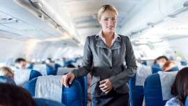 Muchas son las teorías que se barajan acerca de la salud cuando sumamos horas y horas subidos a un avión. Hoy te desvelamos los 10 tips obligados en tu centro de estética para dar respuesta a las necesidades de las pieles que vuelan